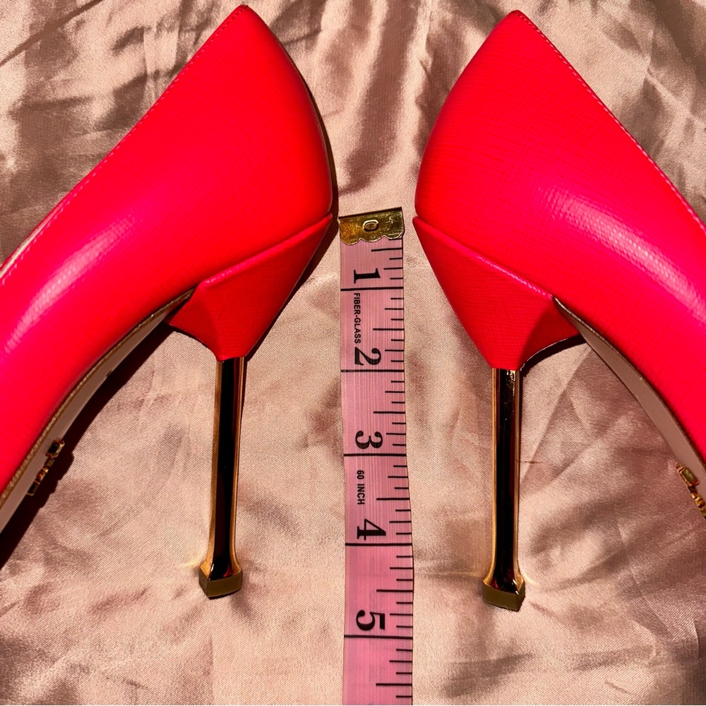 PRADA Leather Pumps - Picture 15 of 16